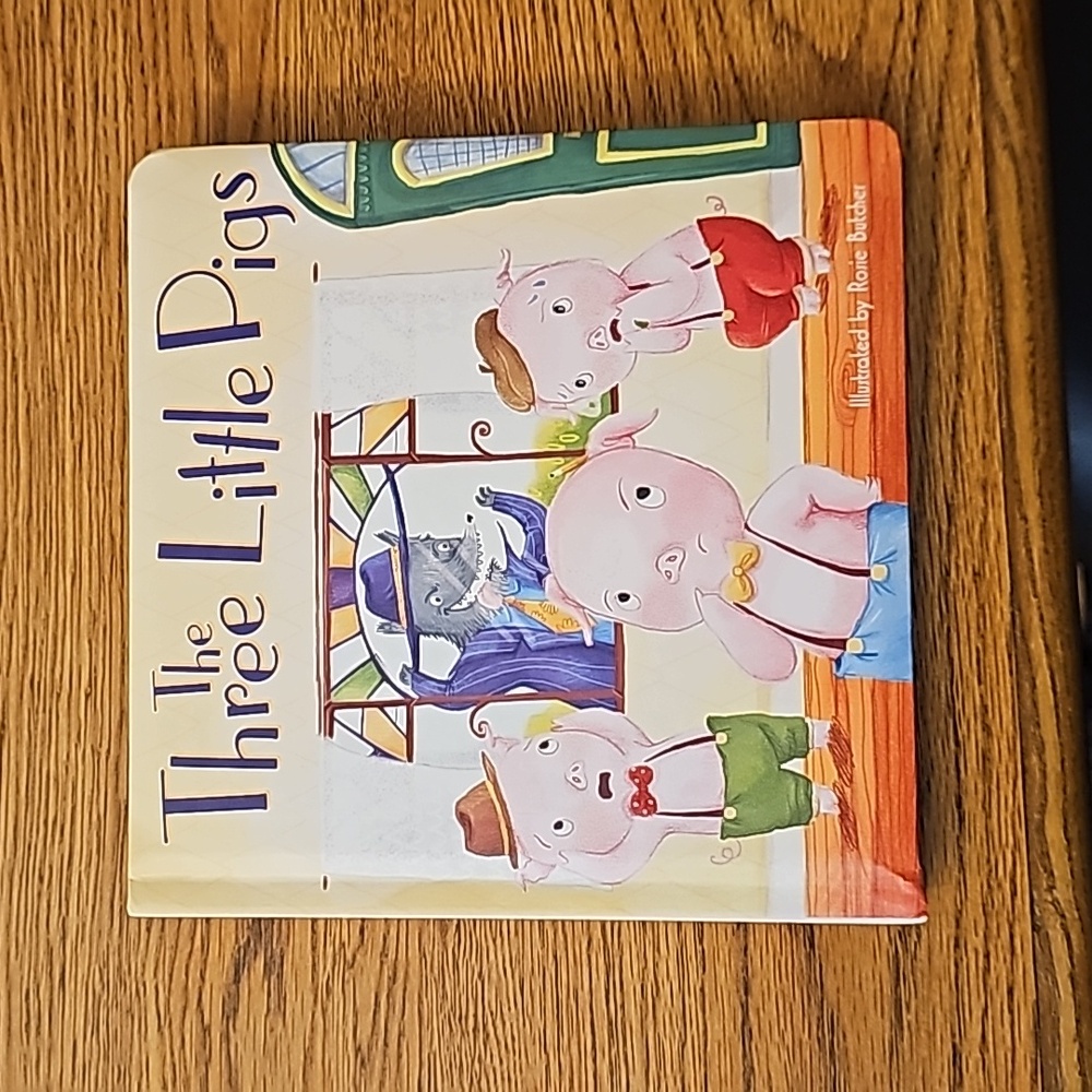 Three little pigs board book